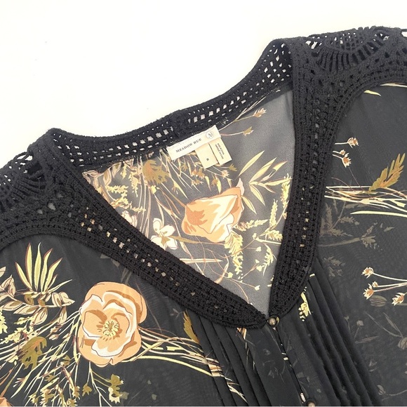 Anthropologie Meadow Rue Floral Crochet Sleeve Black Sheer Blouse - Picture 5 of 9